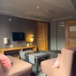 Hotel Family Edi 3*