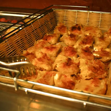 Szálloda Family Hotel Edi 3*